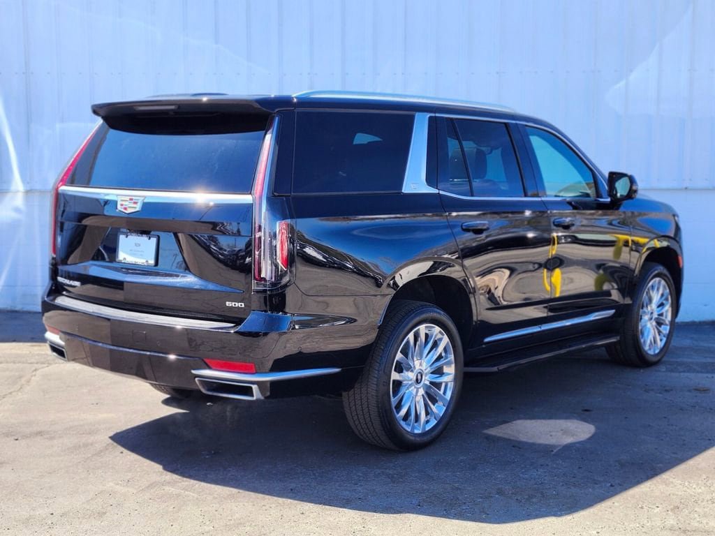 Used 2023 Cadillac Escalade Premium Luxury w/ LPO, Floor Liner Package AWD/4WD image 5