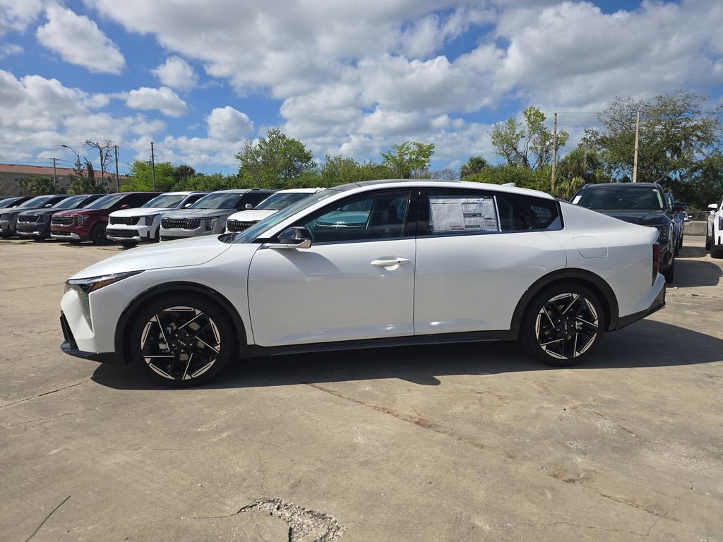 New 2026 Kia K4 GT-Line image 5