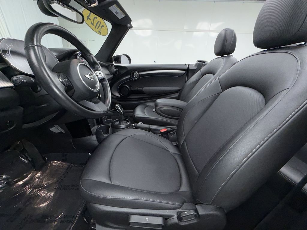Used 2024 MINI Cooper Convertible FWD image 4