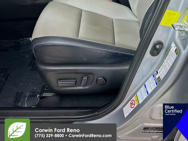 Used 2018 Toyota RAV4 Limited w/ Advanced Technology Package AWD/4WD image 22