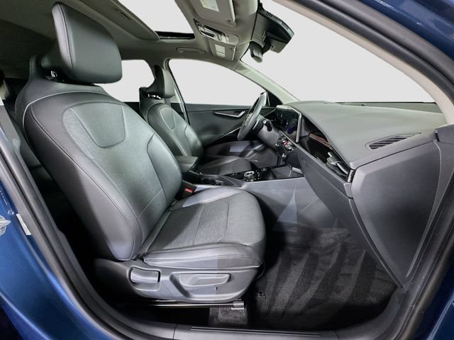 Used 2023 Kia Niro SX Touring FWD image 30