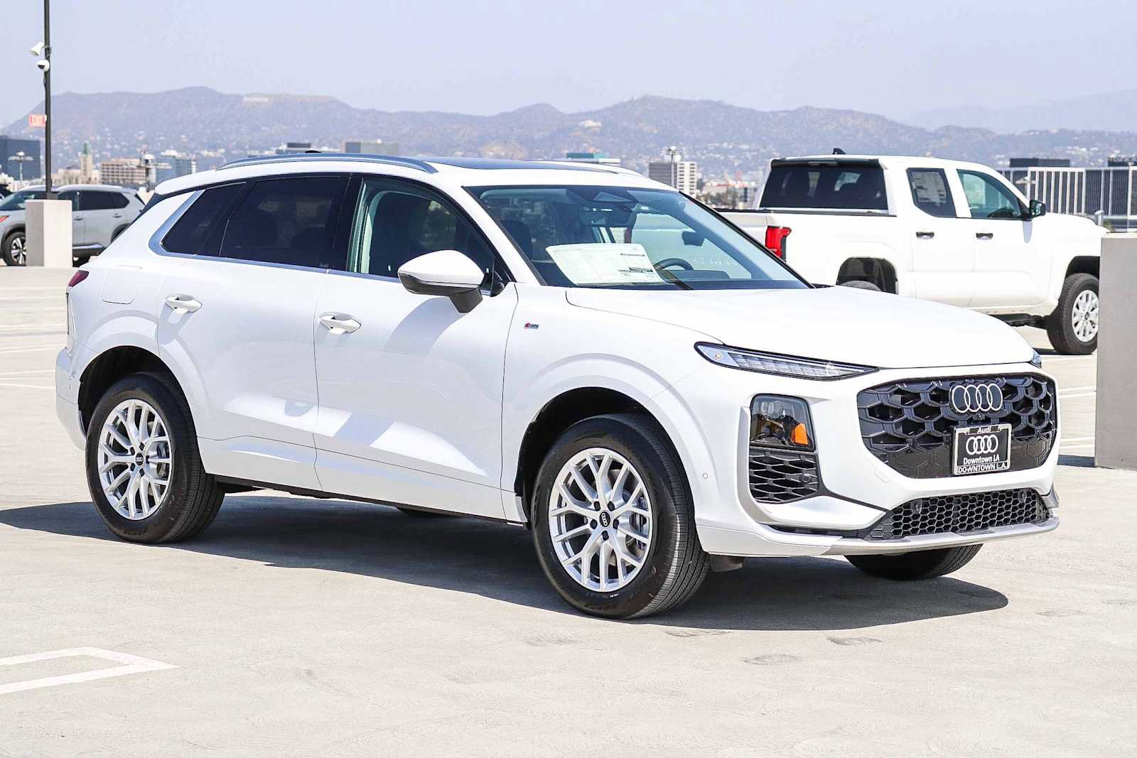 New 2026 Audi Q3 quattro 2.0T image 3