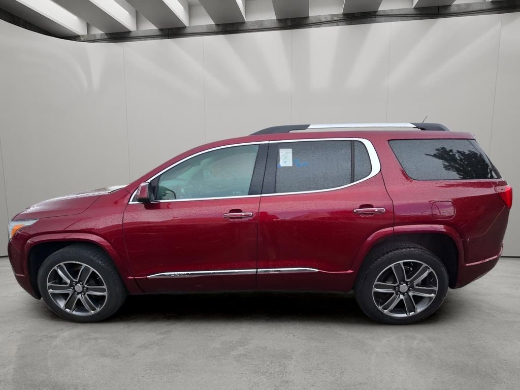 Used 2018 GMC Acadia Denali w/ Technology Package AWD/4WD image 3