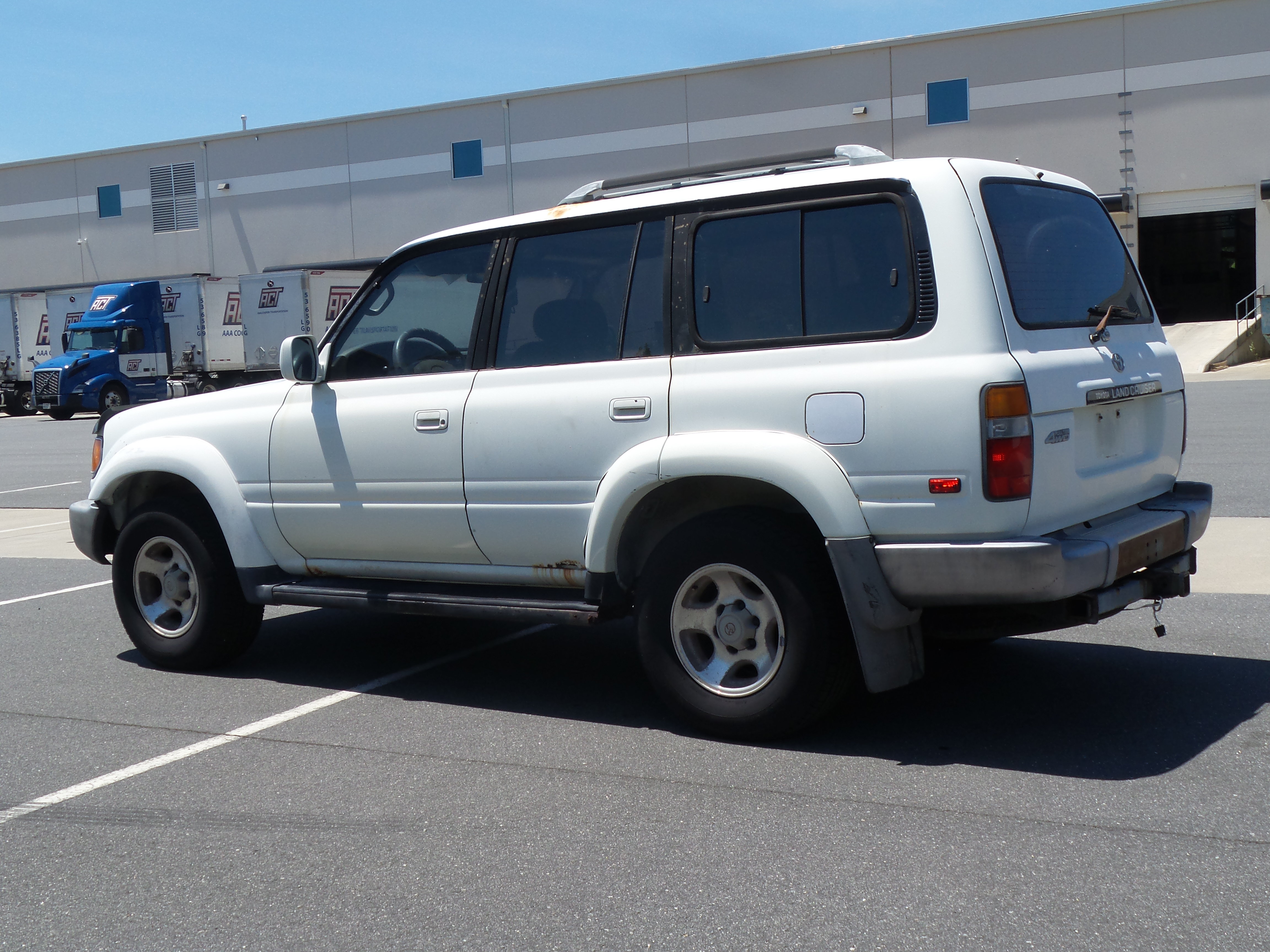 Used 1997 Toyota Land Cruiser w/ Leather Trim Pkg AWD/4WD image 3