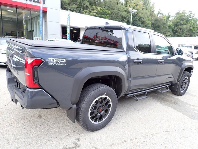 New 2026 Toyota Tacoma TRD Off-Road w/ TRD Off Road Premium Package AWD/4WD image 3