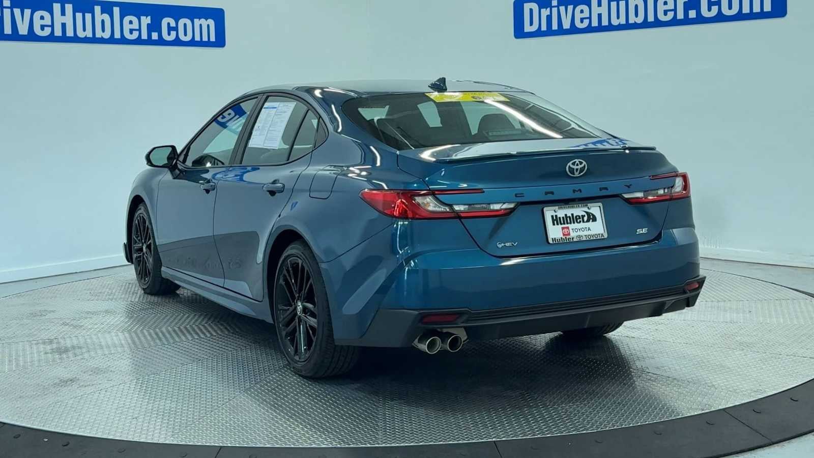 Used 2025 Toyota Camry SE FWD image 41