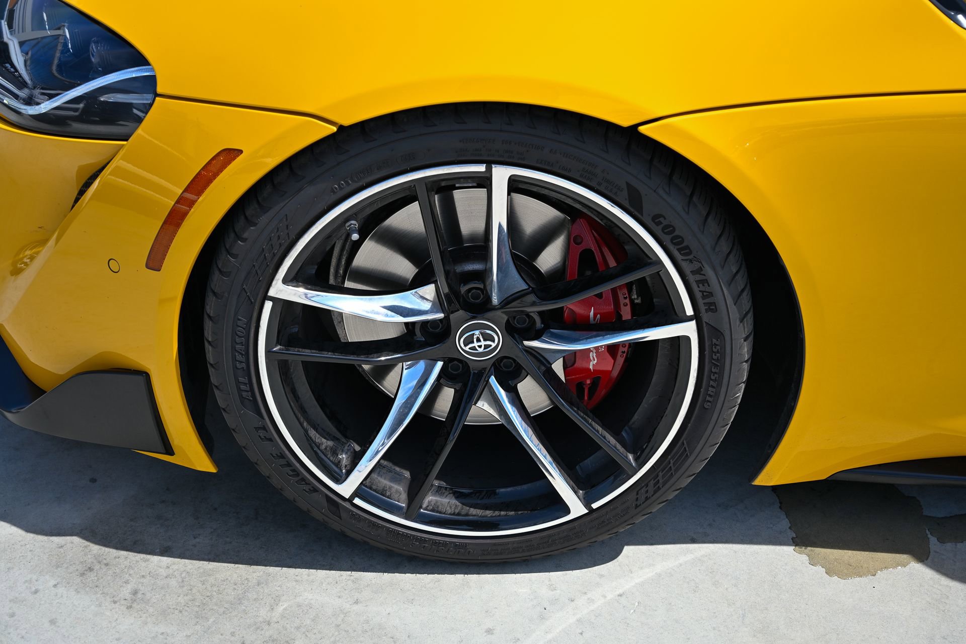 Used 2021 Toyota Supra Premium w/ Driver Assist Package RWD image 32