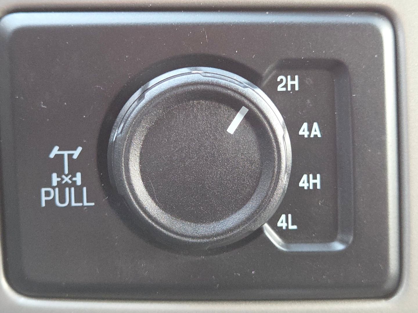 Used 2019 Ford F150 Lariat w/ Equipment Group 502A Luxury image 5