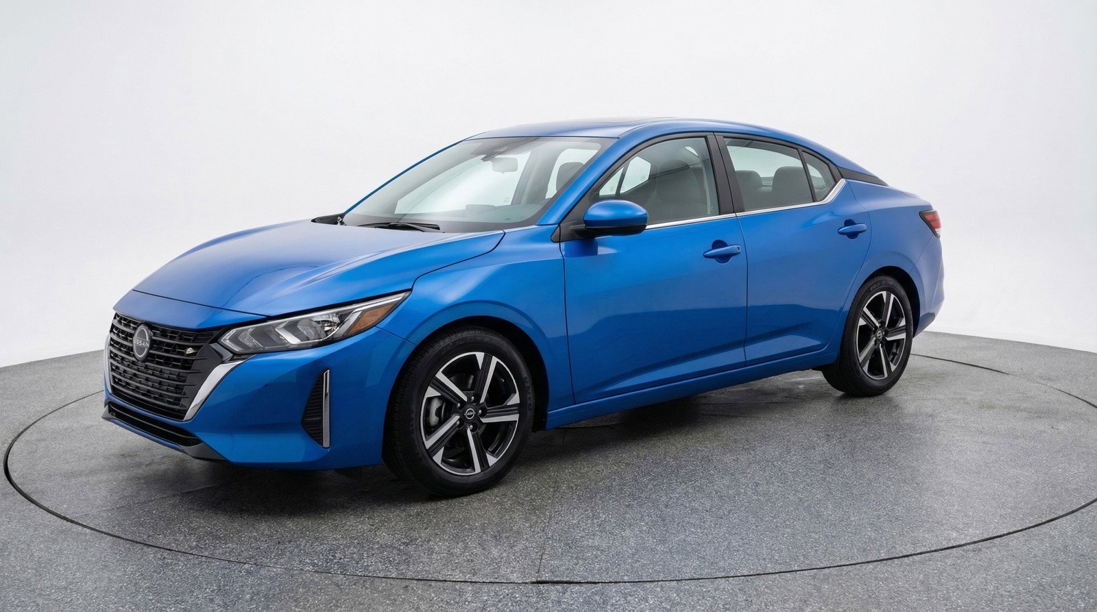 Used 2025 Nissan Sentra SV image 2