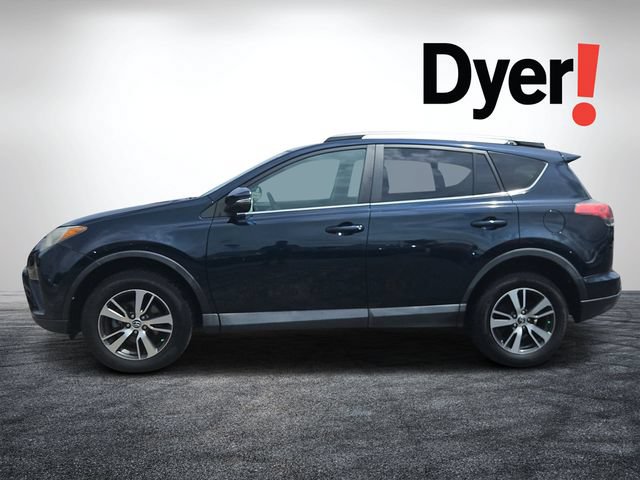 Used 2017 Toyota RAV4 XLE FWD image 2