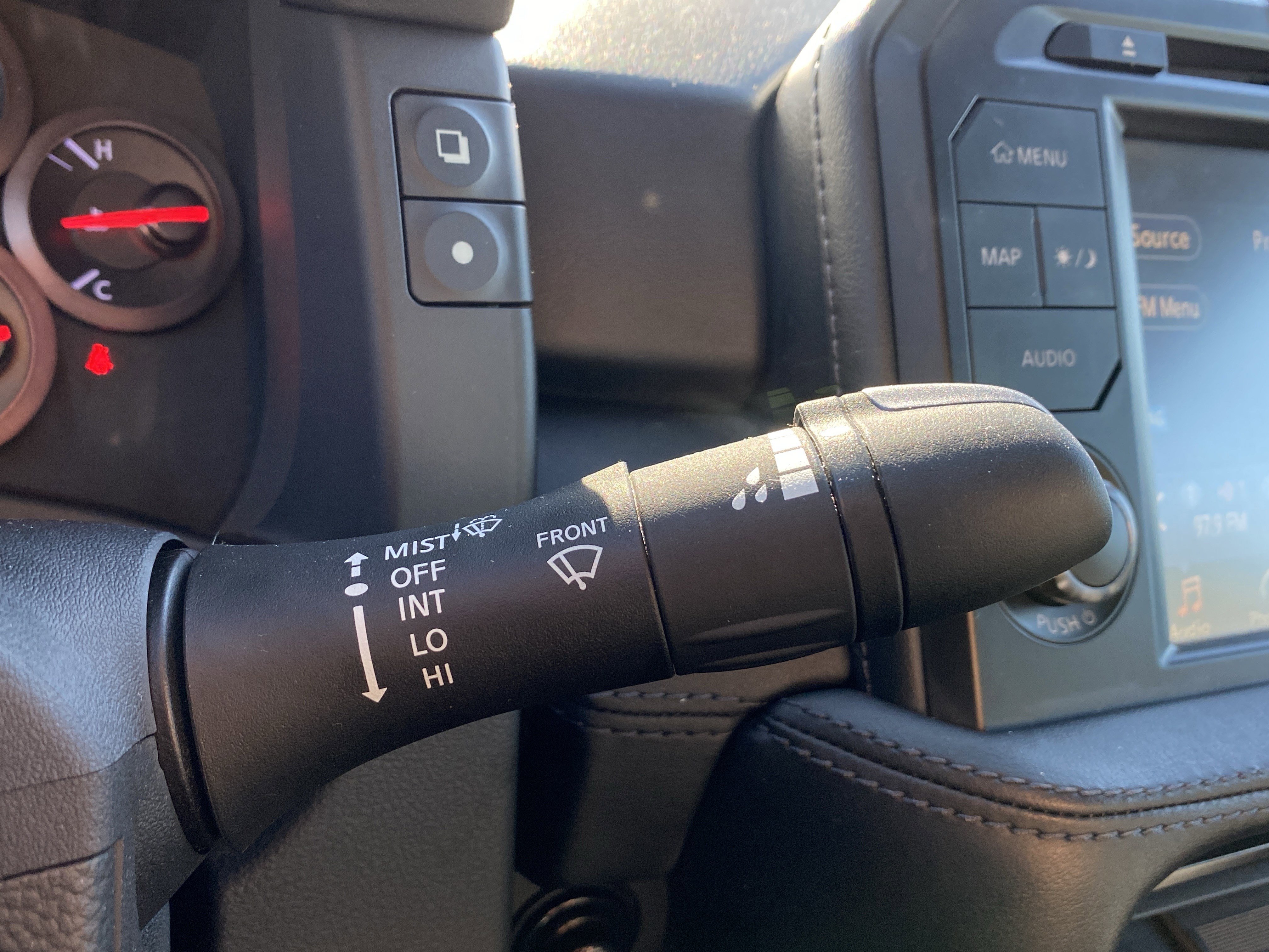 Used 2017 Nissan GT-R Premium image 35