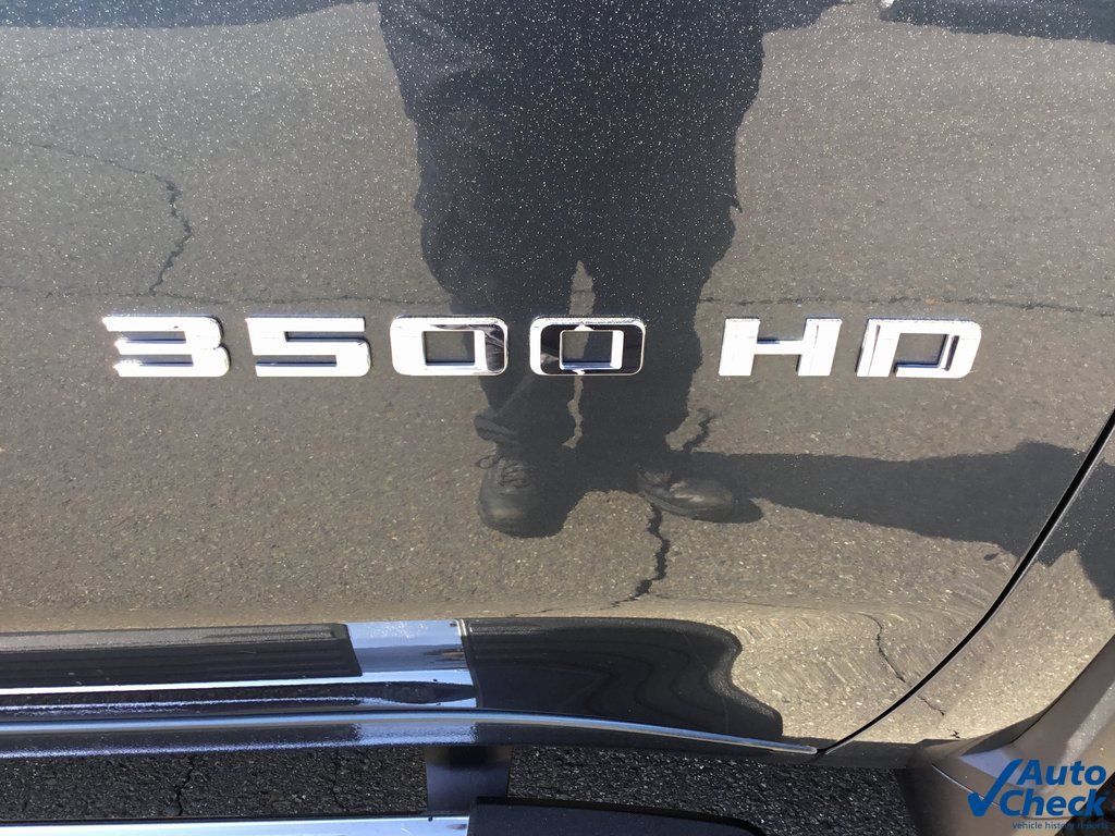 Used 2020 Chevrolet Silverado 3500 LTZ w/ LTZ Premium Package image 20