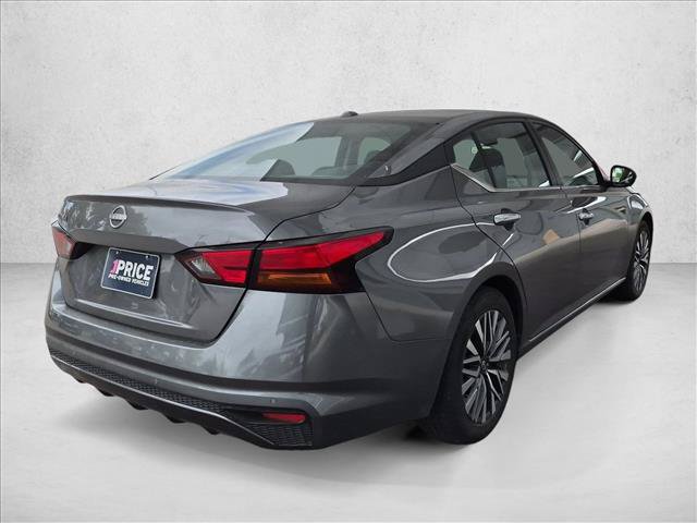 Used 2025 Nissan Altima 2.5 SV FWD image 5