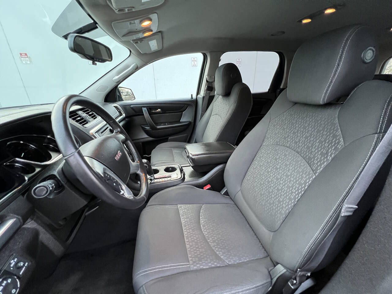 Used 2013 GMC Acadia SLE image 29