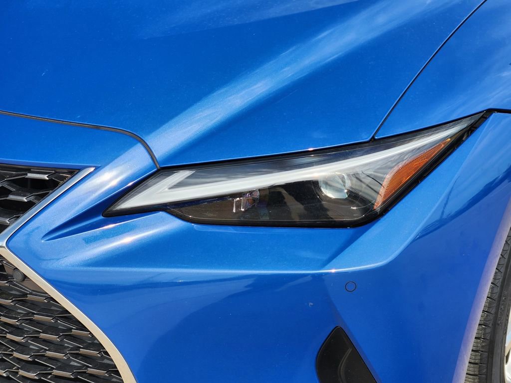 Certified 2023 Lexus IS 300 w/ Comfort Package image 9