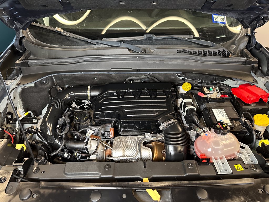 Used 2023 Jeep Renegade Latitude AWD/4WD image 22