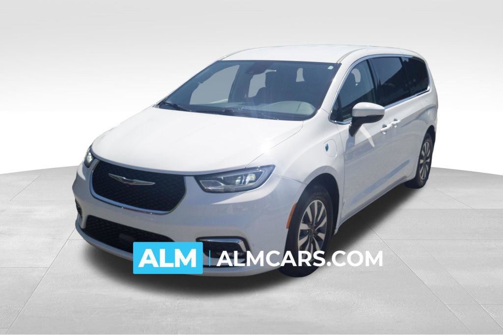 Used 2023 Chrysler Pacifica Touring-L