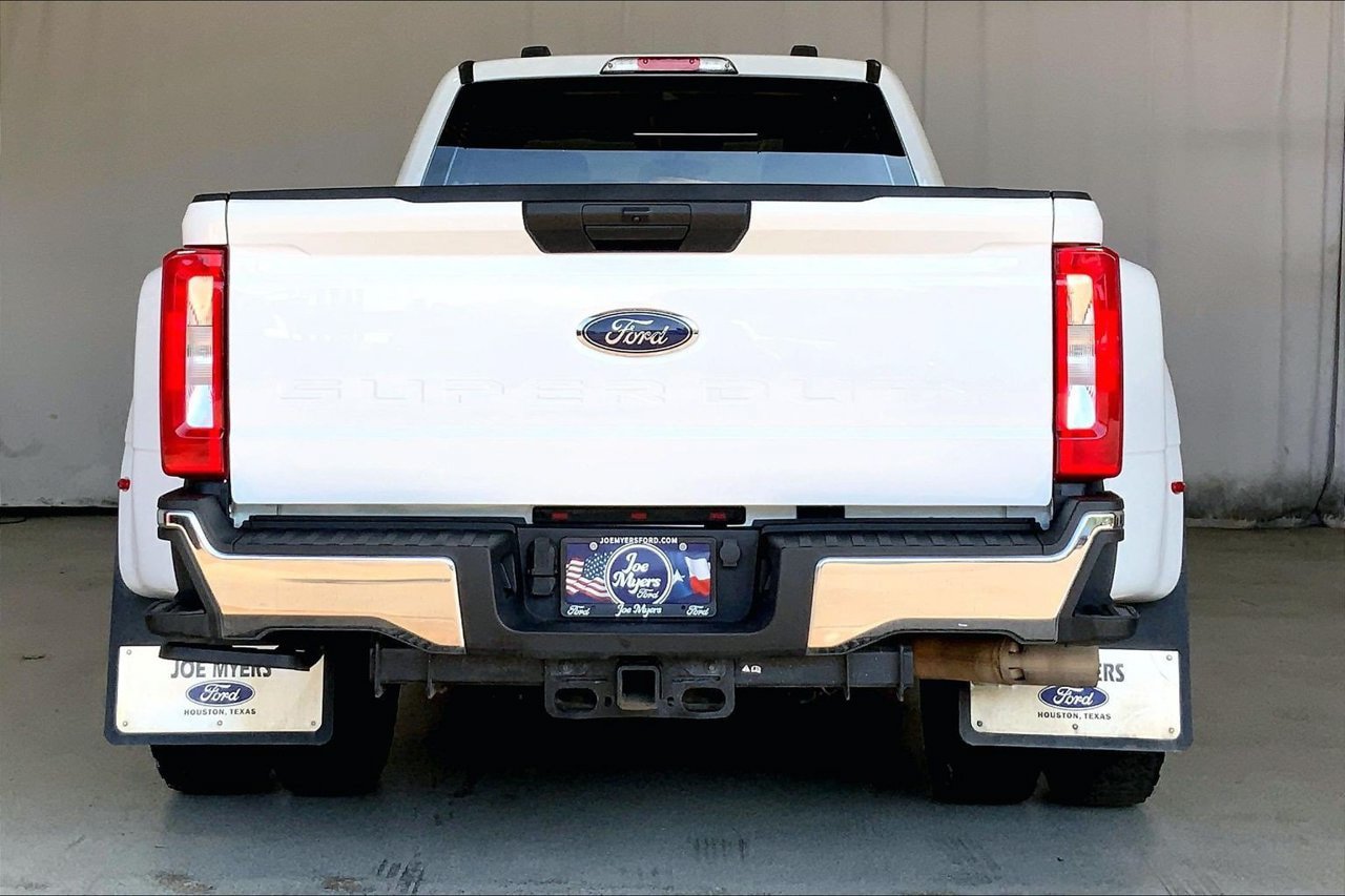 Used 2025 Ford F350 XL w/ XL Driver Assist Package AWD/4WD image 3