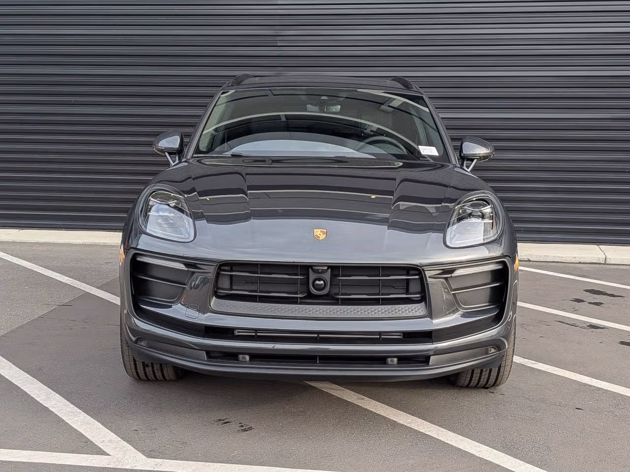 Certified 2026 Porsche Macan AWD/4WD image 10