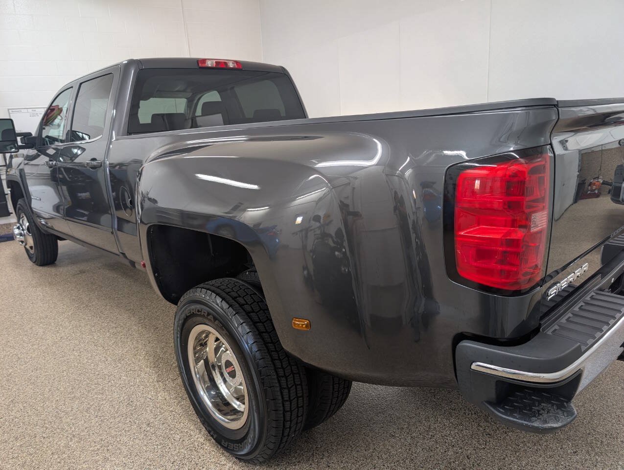 Used 2015 GMC Sierra 3500 SLE AWD/4WD image 3