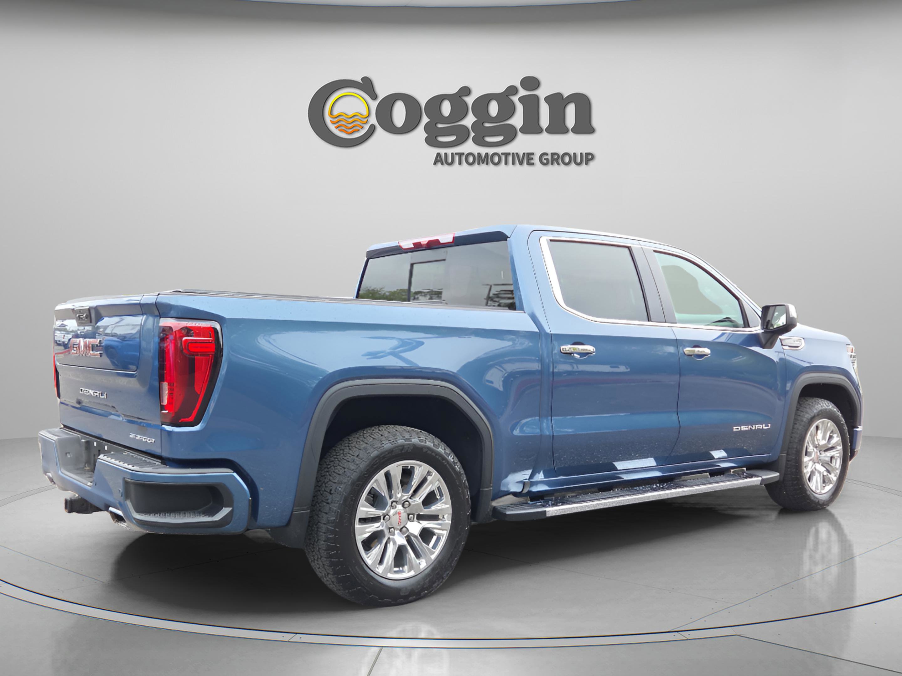 Certified 2025 GMC Sierra 1500 Denali image 5
