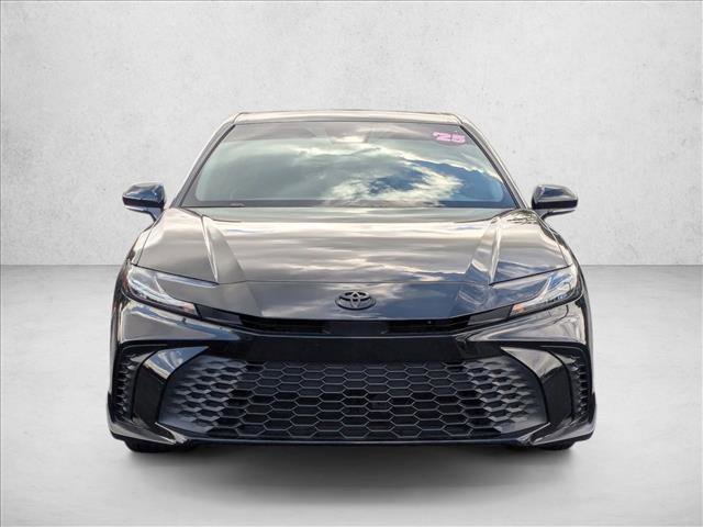 Used 2025 Toyota Camry SE FWD image 2