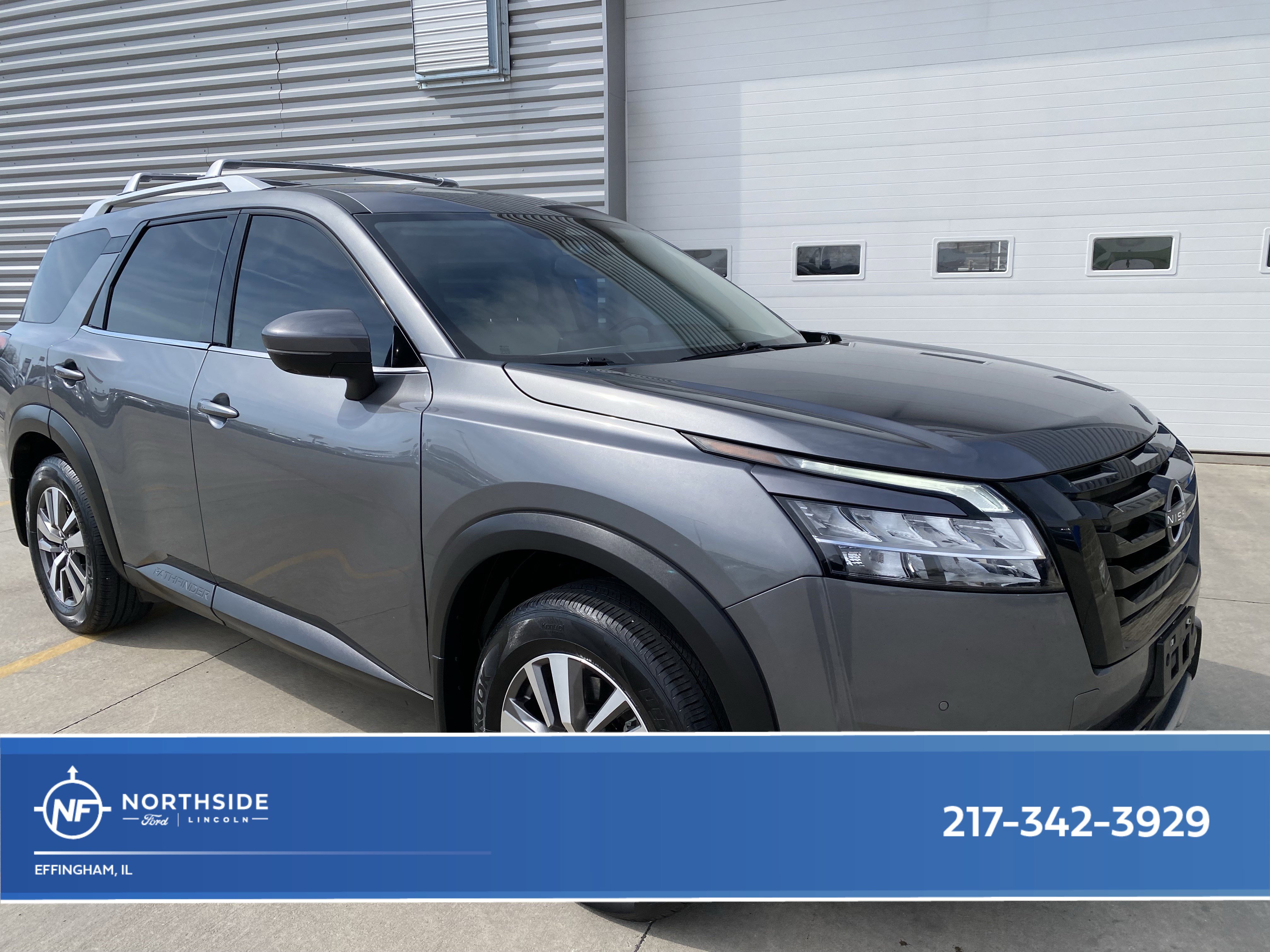 Used 2022 Nissan Pathfinder SL w/ SL Black Package image 1