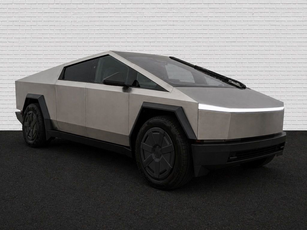 Used 2025 Tesla Cybertruck AWD Crew Cab image 3