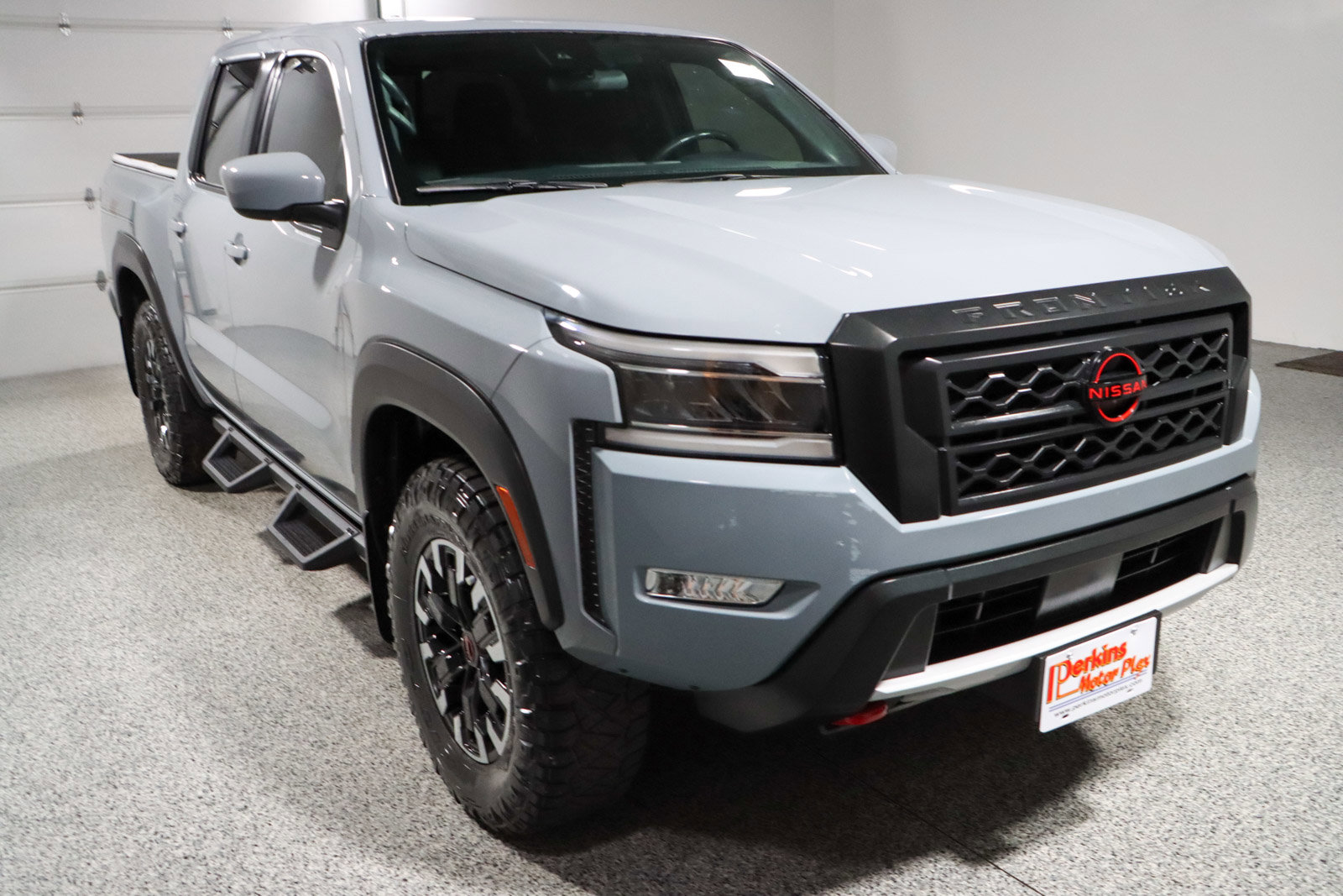 Used 2023 Nissan Frontier PRO-4X w/ Technology Package AWD/4WD image 5