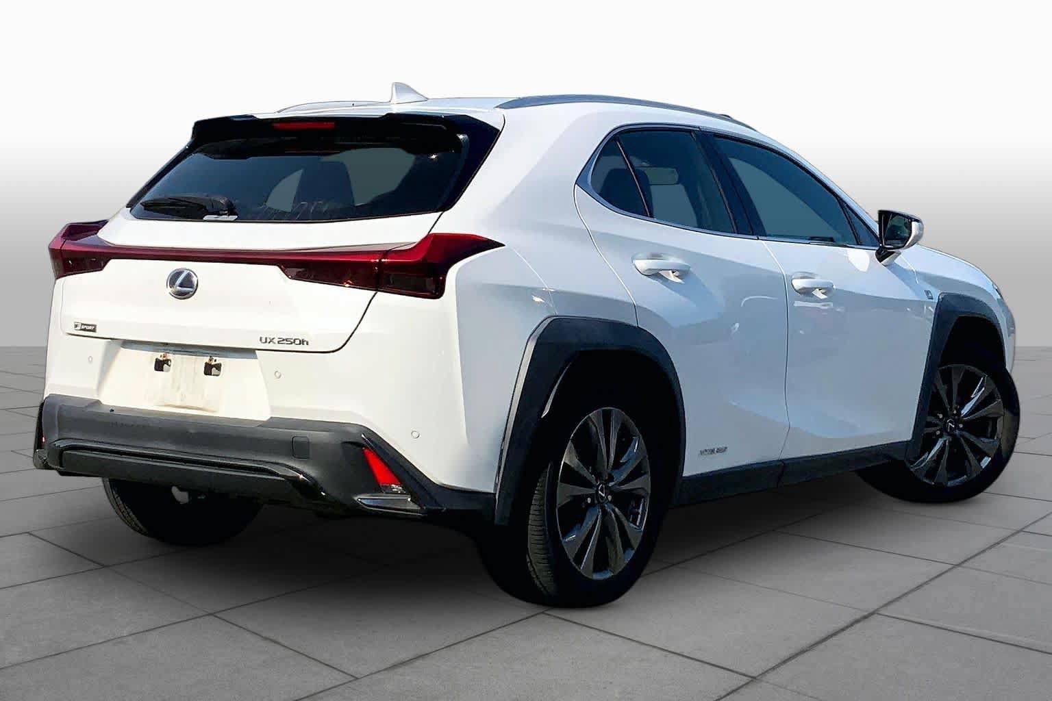 Used 2019 Lexus UX 250h F Sport AWD/4WD image 13