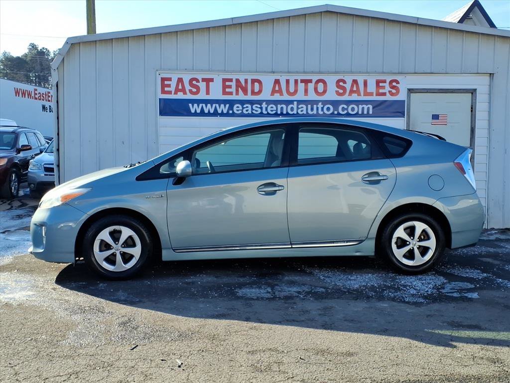 Used 2013 Toyota Prius Three FWD image 2