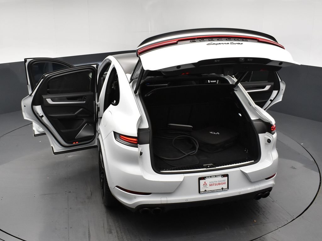 Used 2024 Porsche Cayenne Turbo w/ Premium Package Plus (PP1) AWD/4WD image 26