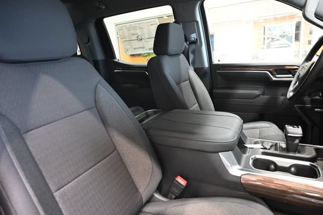 New 2026 Chevrolet Silverado 1500 RST AWD/4WD image 11