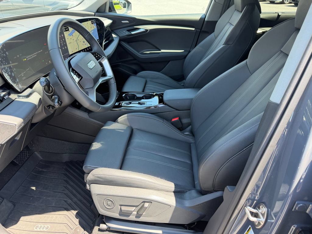 Certified 2025 Audi Q6 e-tron Premium Plus w/ Premium Plus AWD/4WD image 3