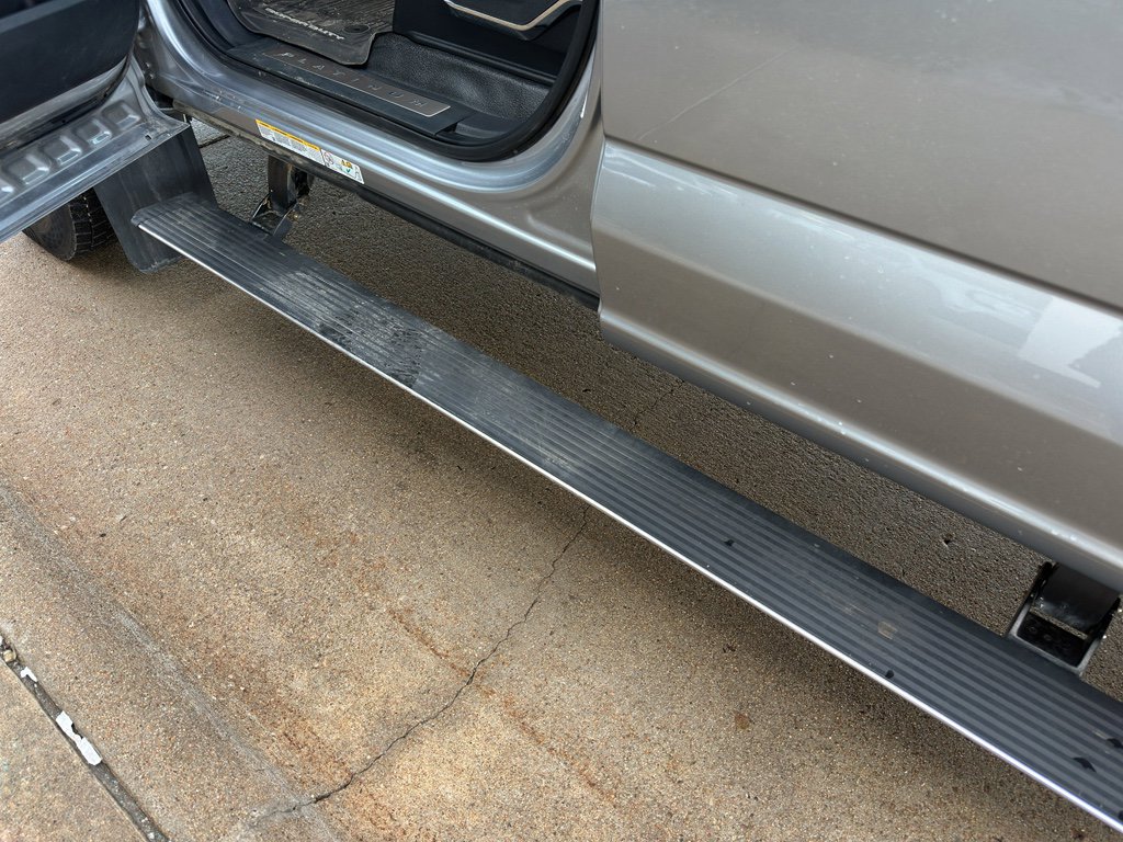 Used 2024 Ford F450 Platinum w/ FX4 Off-Road Package image 15