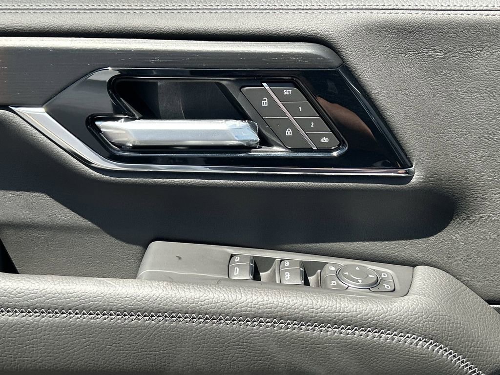New 2026 GMC Yukon XL Denali AWD/4WD image 24