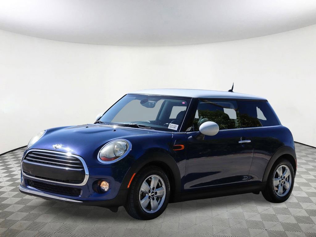 Used 2017 MINI Cooper 2-Door Hardtop FWD image 4