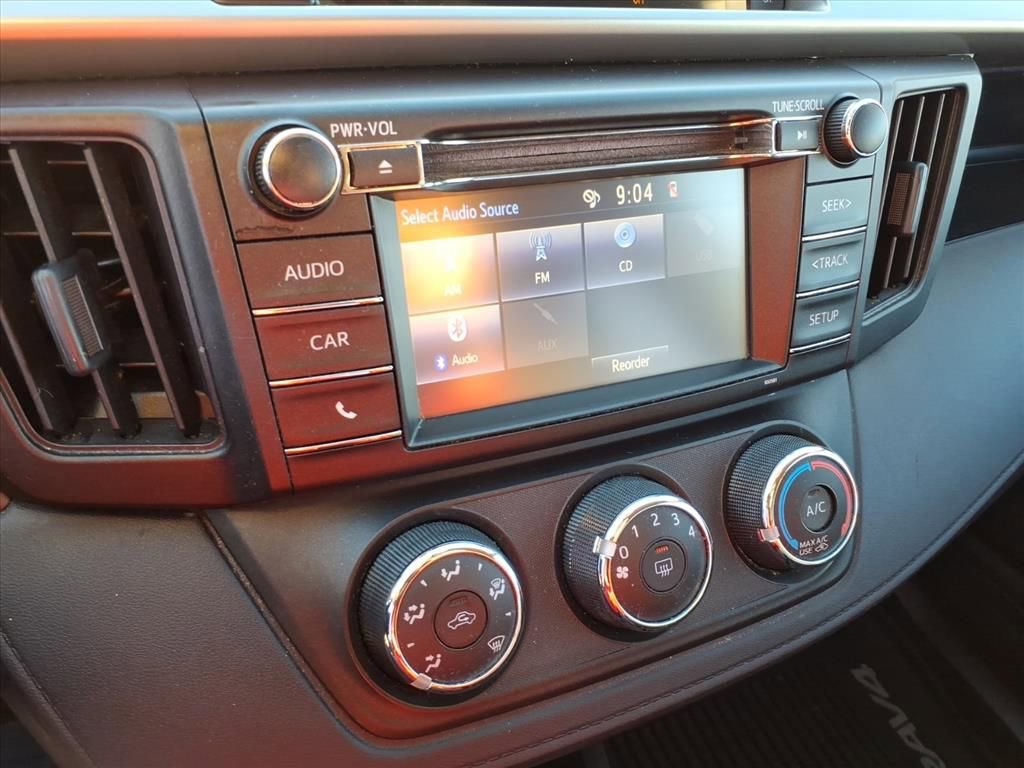 Used 2016 Toyota RAV4 LE image 31