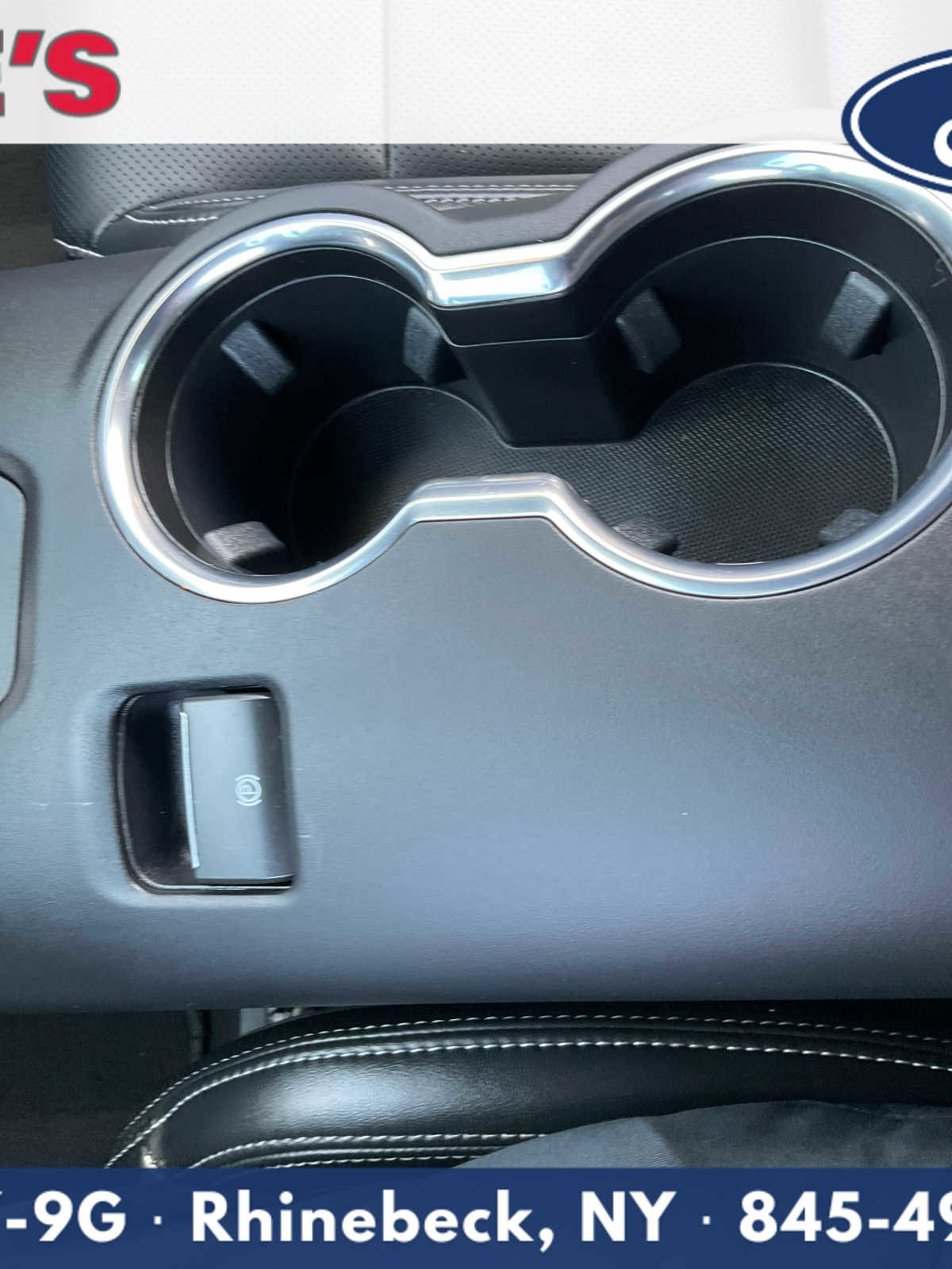 Used 2025 Ford Mustang Premium RWD image 25