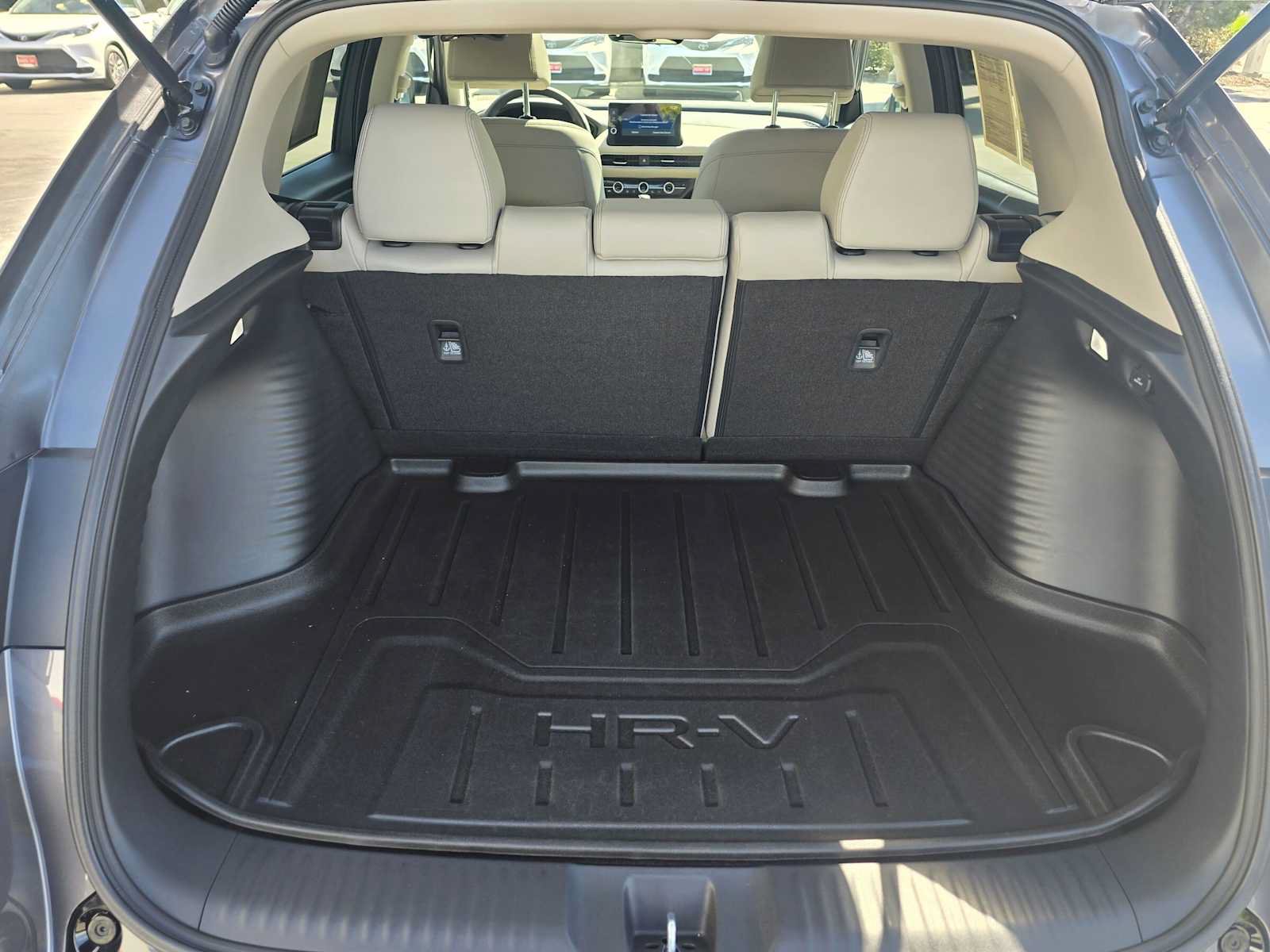 Used 2027 Honda HR-V EX-L image 14
