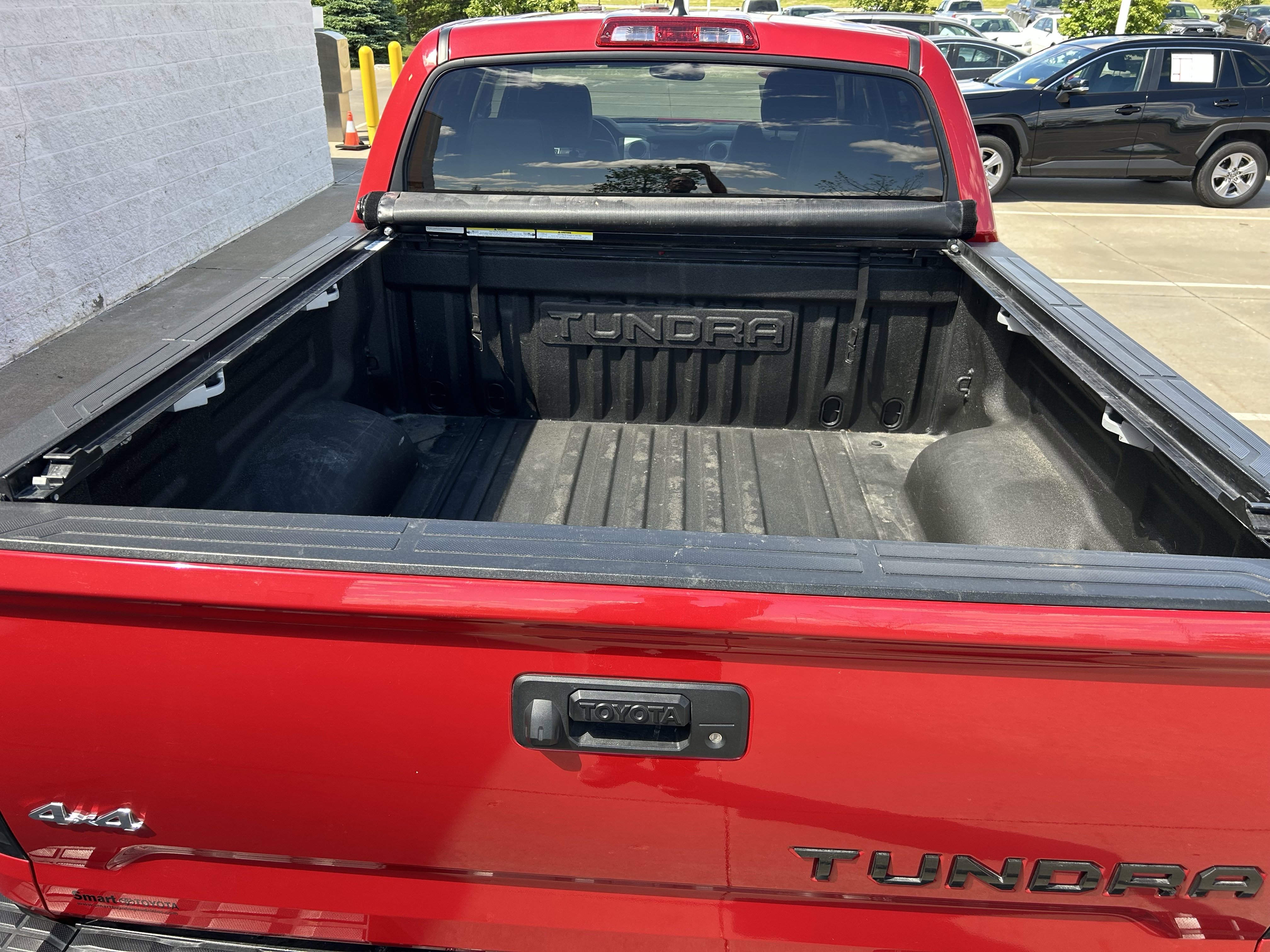 Used 2020 Toyota Tundra Limited w/ Limited Premium Package AWD/4WD image 23