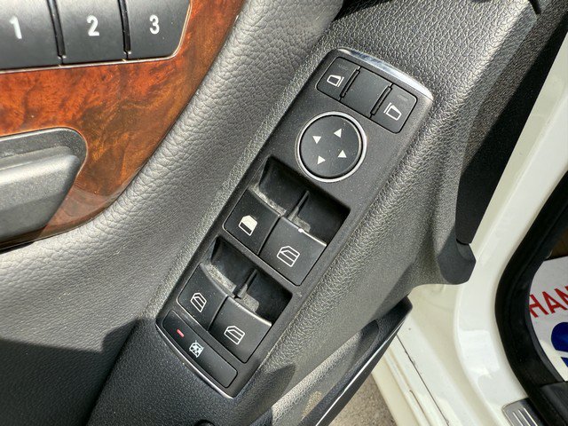 Used 2011 Mercedes-Benz C 300 4MATIC Sedan image 14