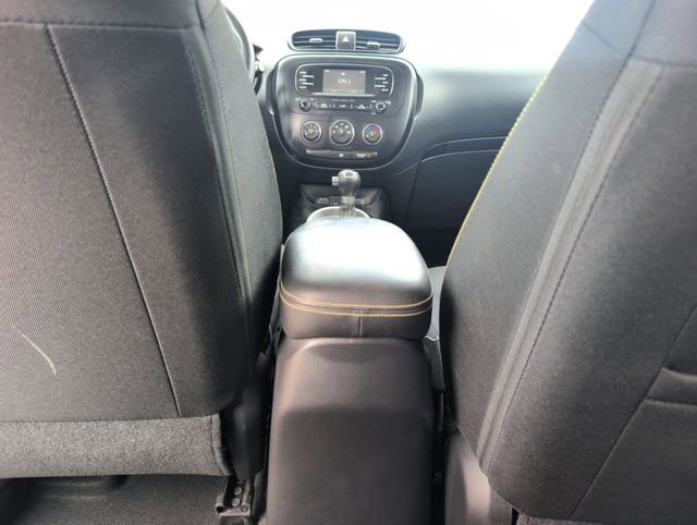 Used 2016 Kia Soul + FWD image 29