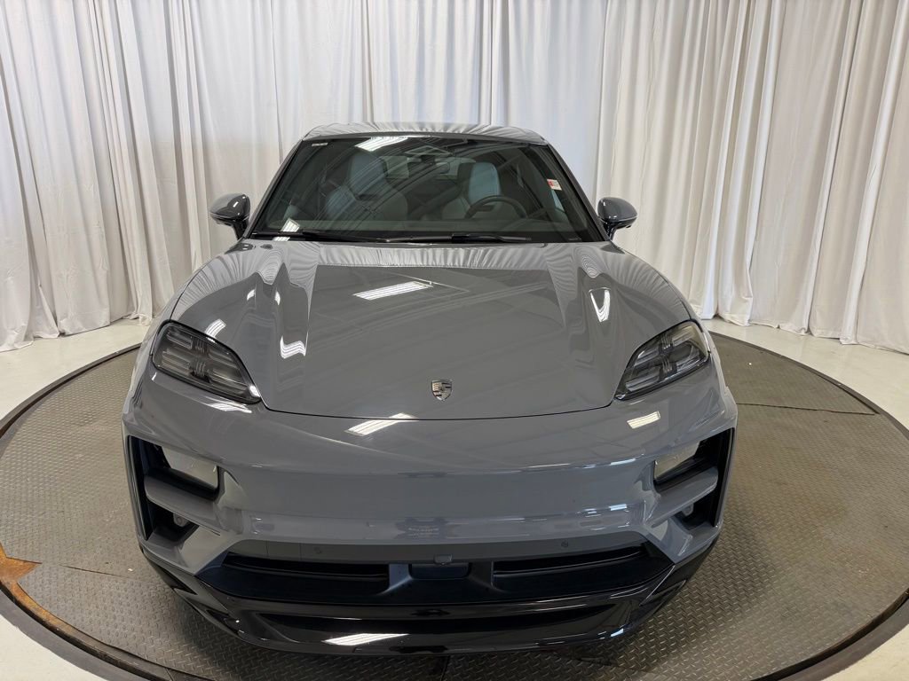 Certified 2025 Porsche Macan Turbo Electric image 35