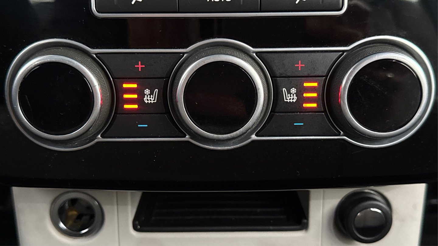 Used 2016 Land Rover Range Rover HSE image 23