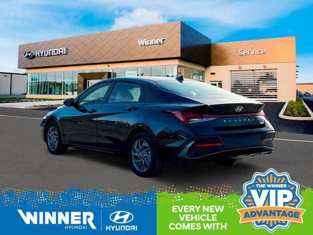 New 2025 Hyundai Elantra Blue image 6