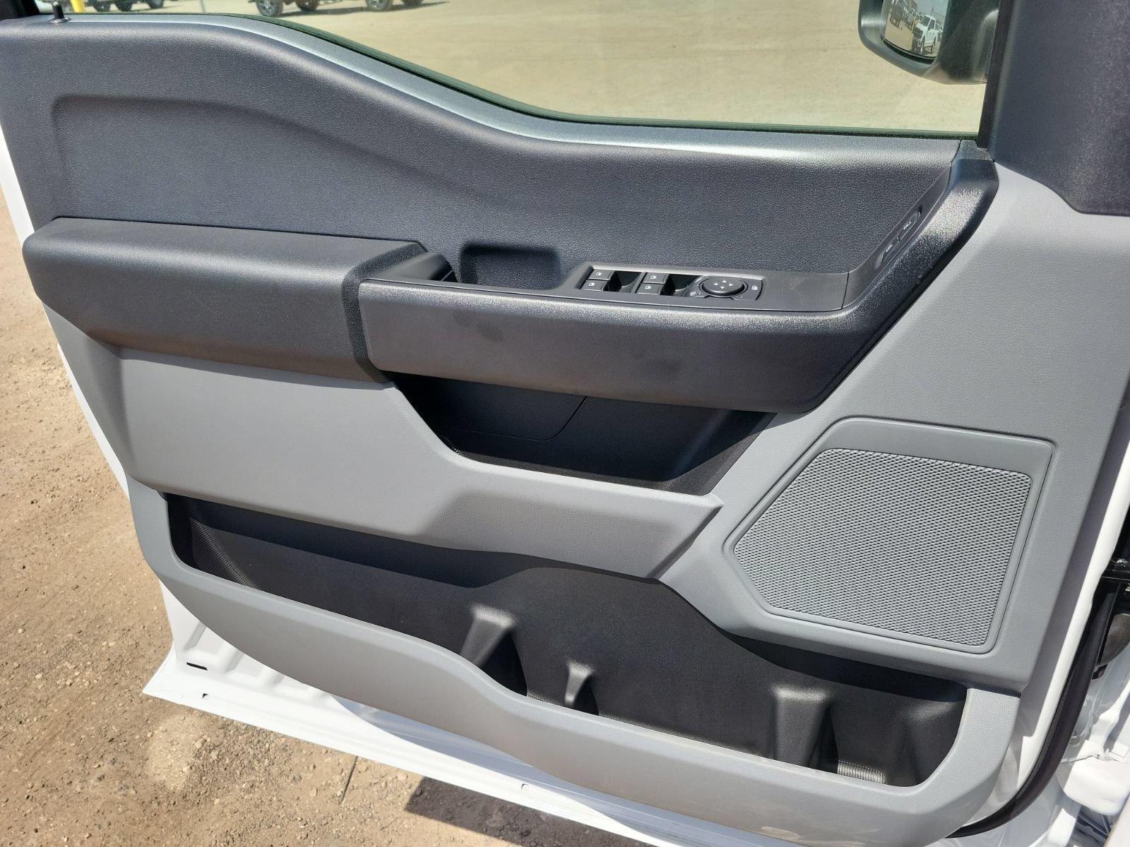 New 2027 Ford F550 4x4 Crew Cab image 13