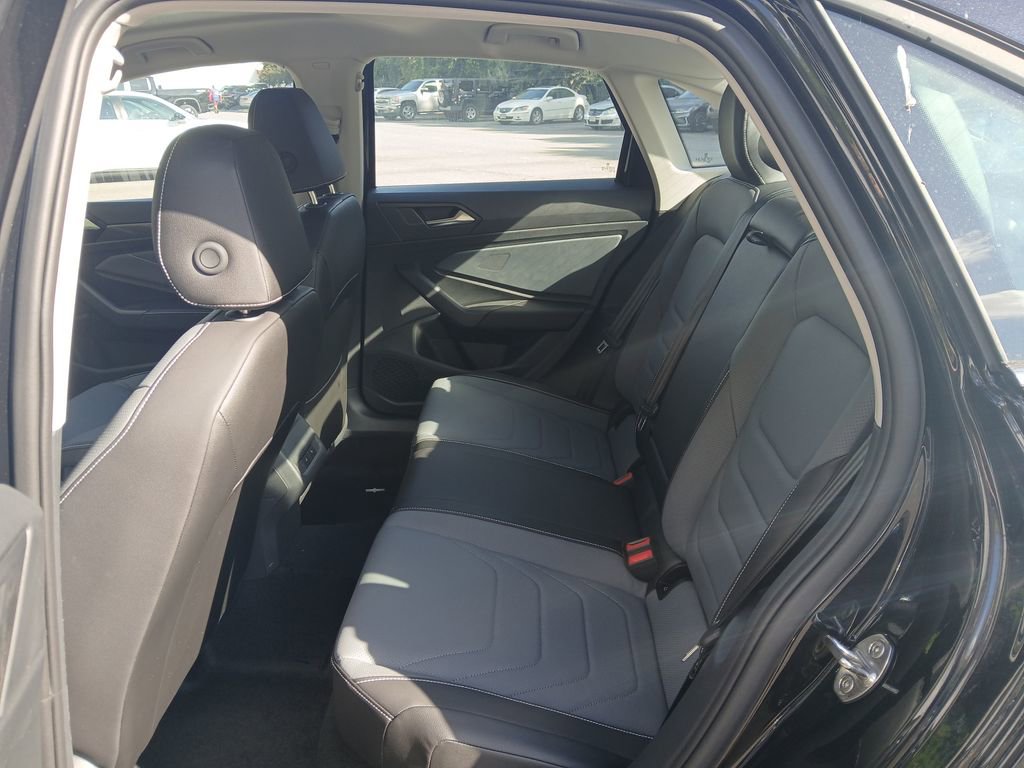 New 2025 Volkswagen Jetta SEL image 24