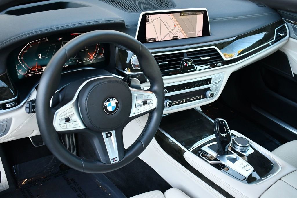 Used 2020 BMW 740i w/ Luxury Rear Seating Package image 43