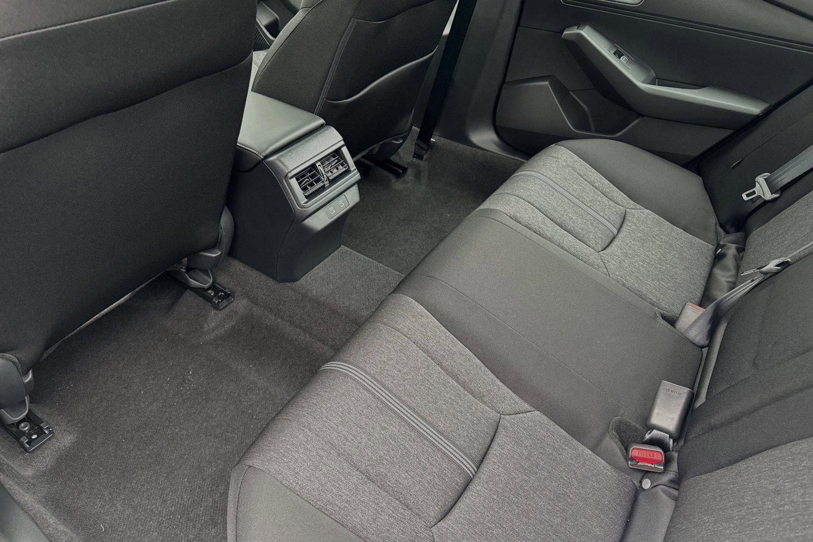 Used 2025 Honda Accord Sport image 13